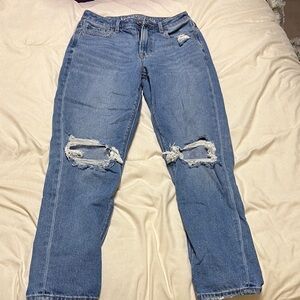 American Eagle Women's Blue Distressed Jeans